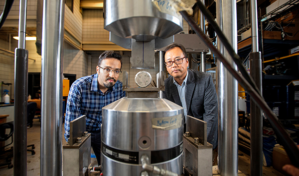 photo-of-sungmoon-jung-civil-engineer-safer-ev-battery-research