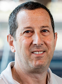 headshot of alan hanstein challenger learning center