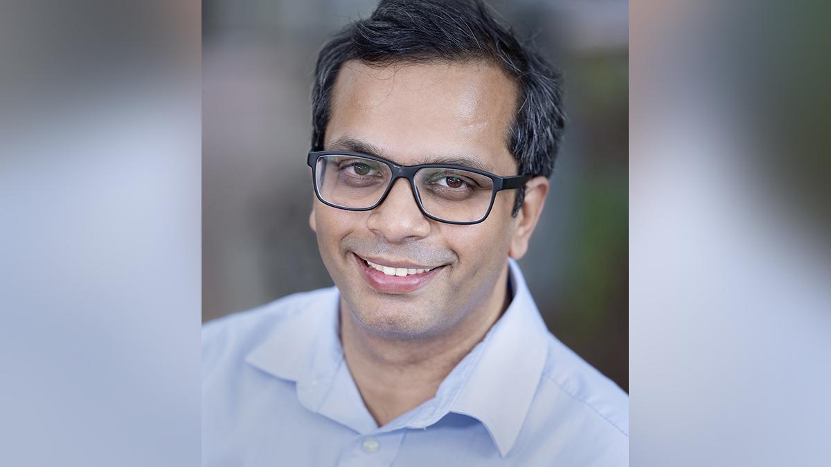 headshot of assoc professor shreyas balachandran