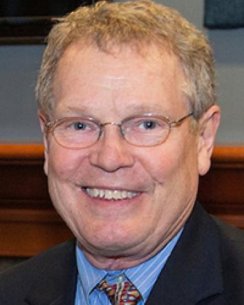 headshot of eric hellstrom 2019